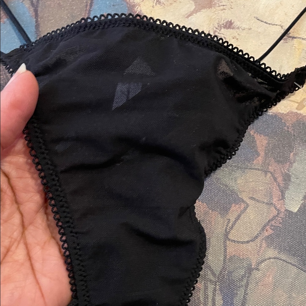 G String - Picture 2 of 4